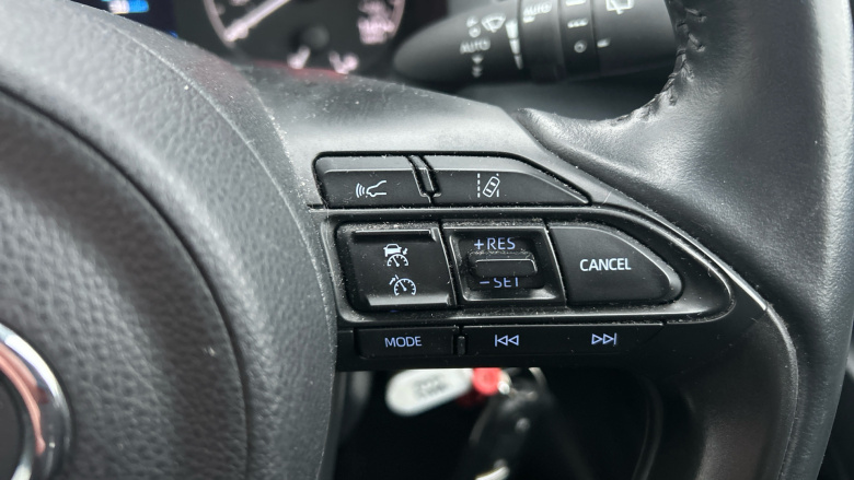 Toyota Yaris 1.5 Hybrid Icon 5dr CVT Hybrid Hatchback